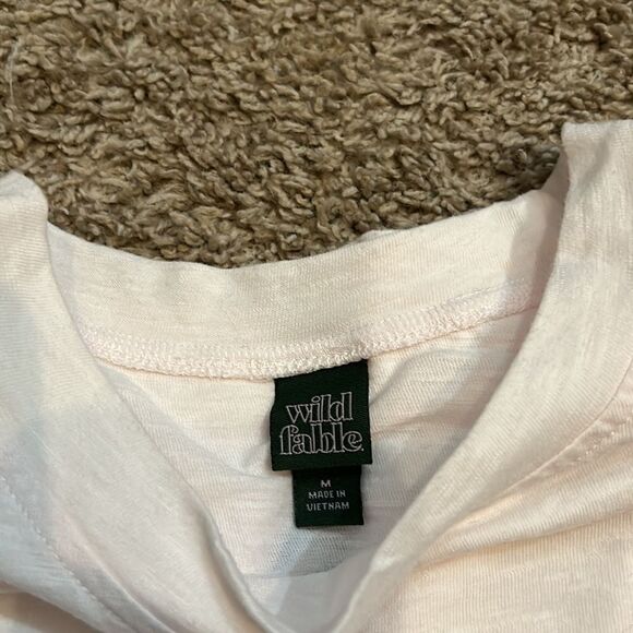 Wild Fable light pink t-shirt. Size M - Picture 2 of 3